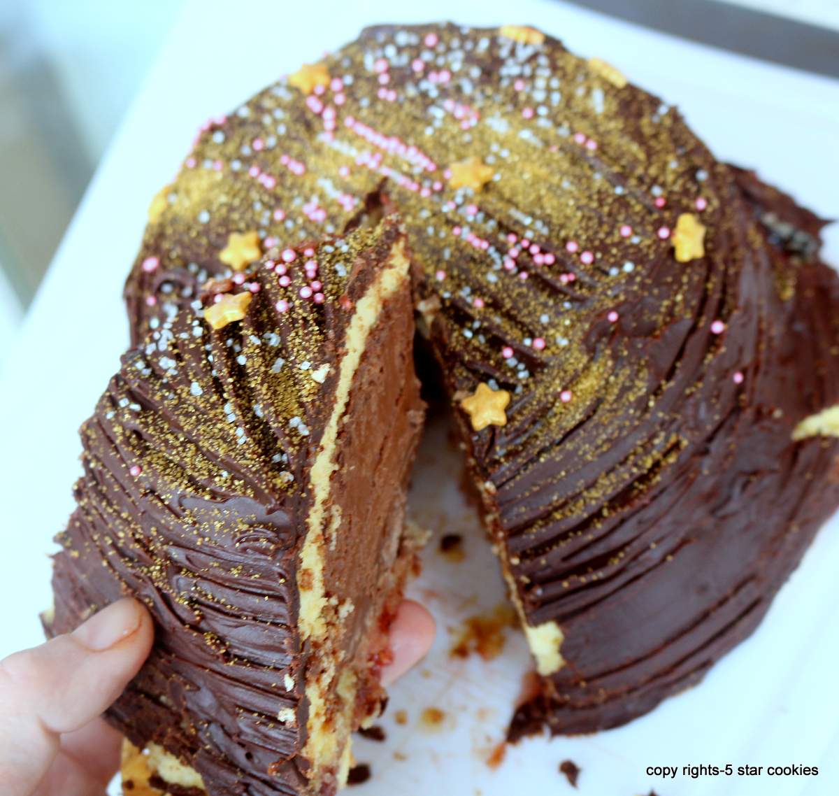 Easy Nutella Bomb Cake-Chocolate Sin - 5 Star Cookies